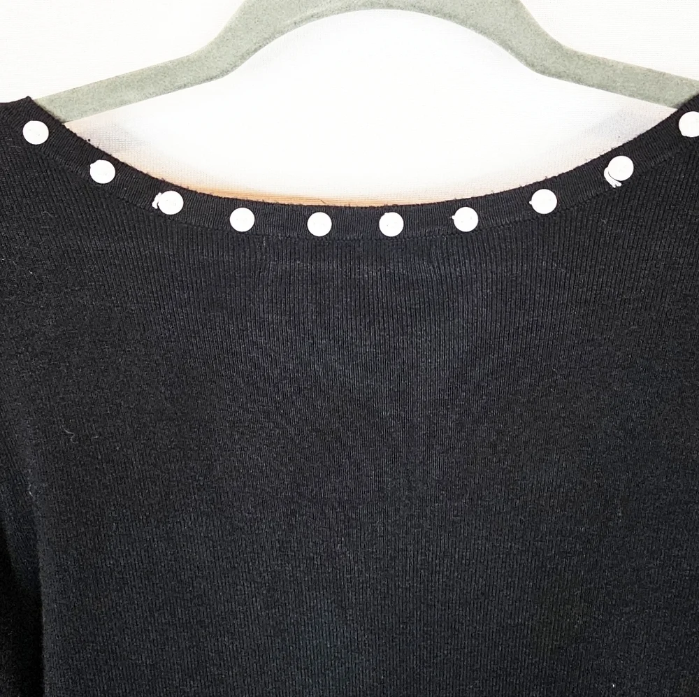 Acorn Long-sleeved Sweater